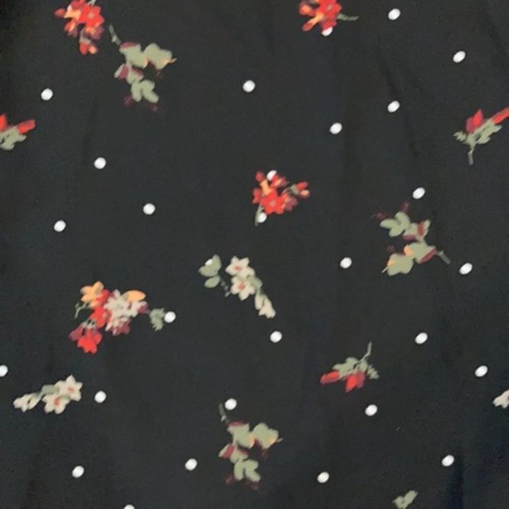 ARDENE off the shoulders black floral top Sz Large - Picture 4 of 11